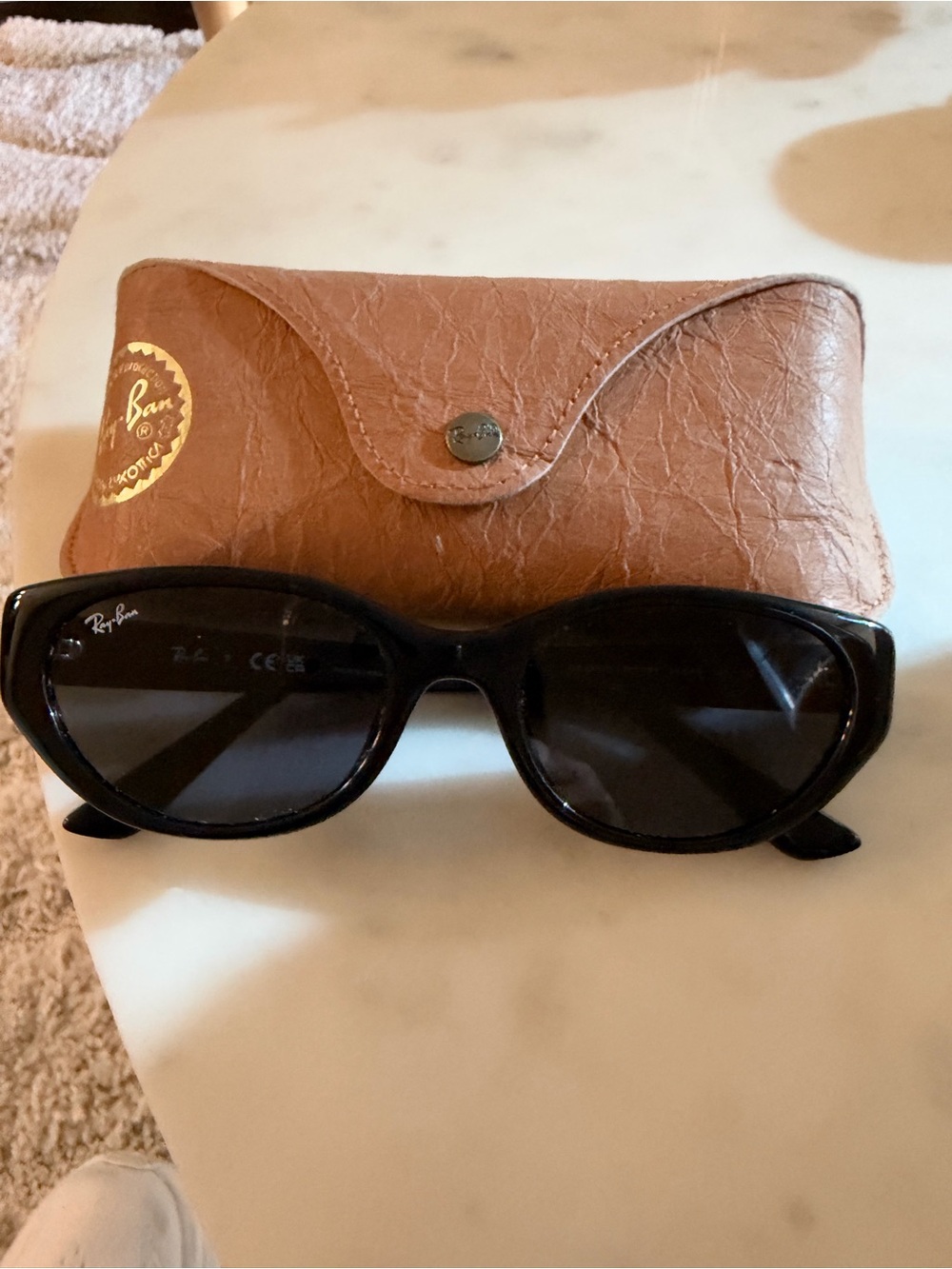 Ray-Ban Women's Black Oval Cat-Eye Sunglasses with Brown Case